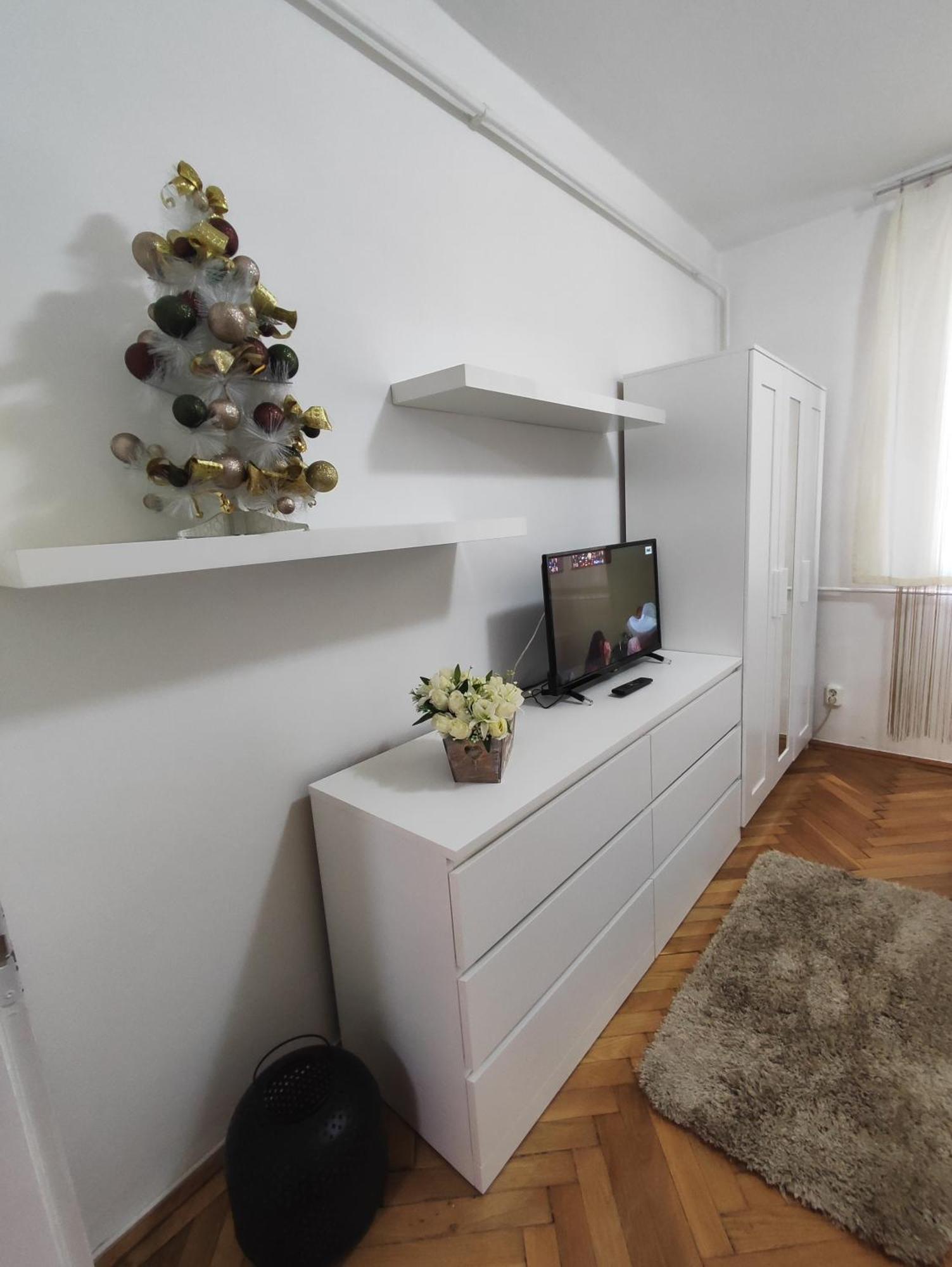 Heni Apartman Nagykanizsa Eksteriør billede
