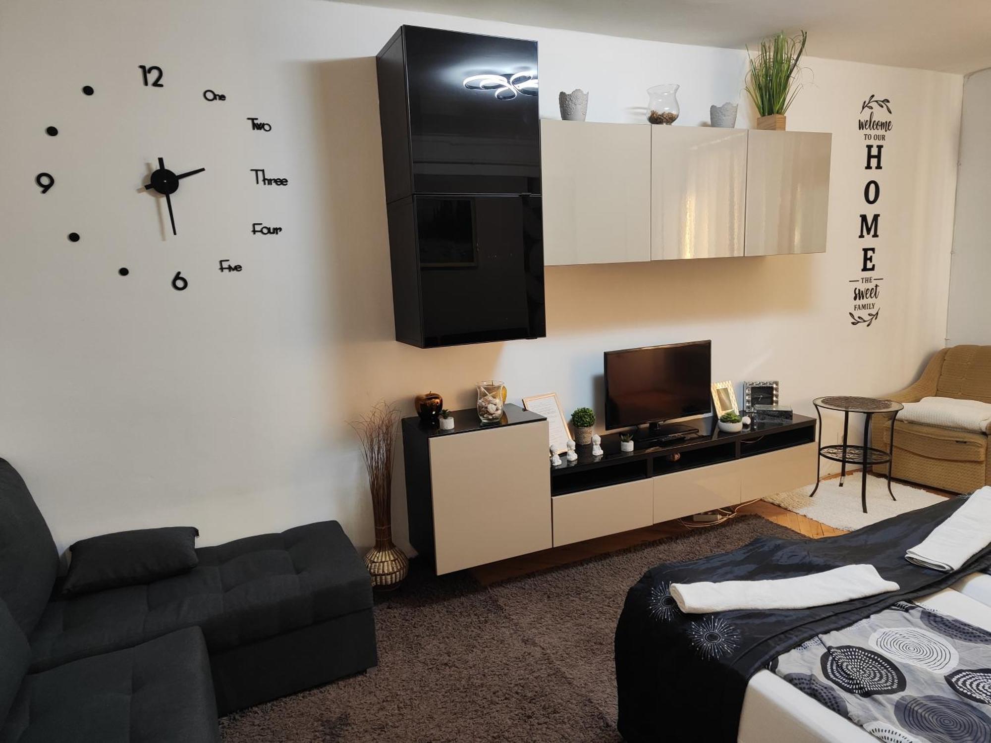 Heni Apartman Nagykanizsa Eksteriør billede
