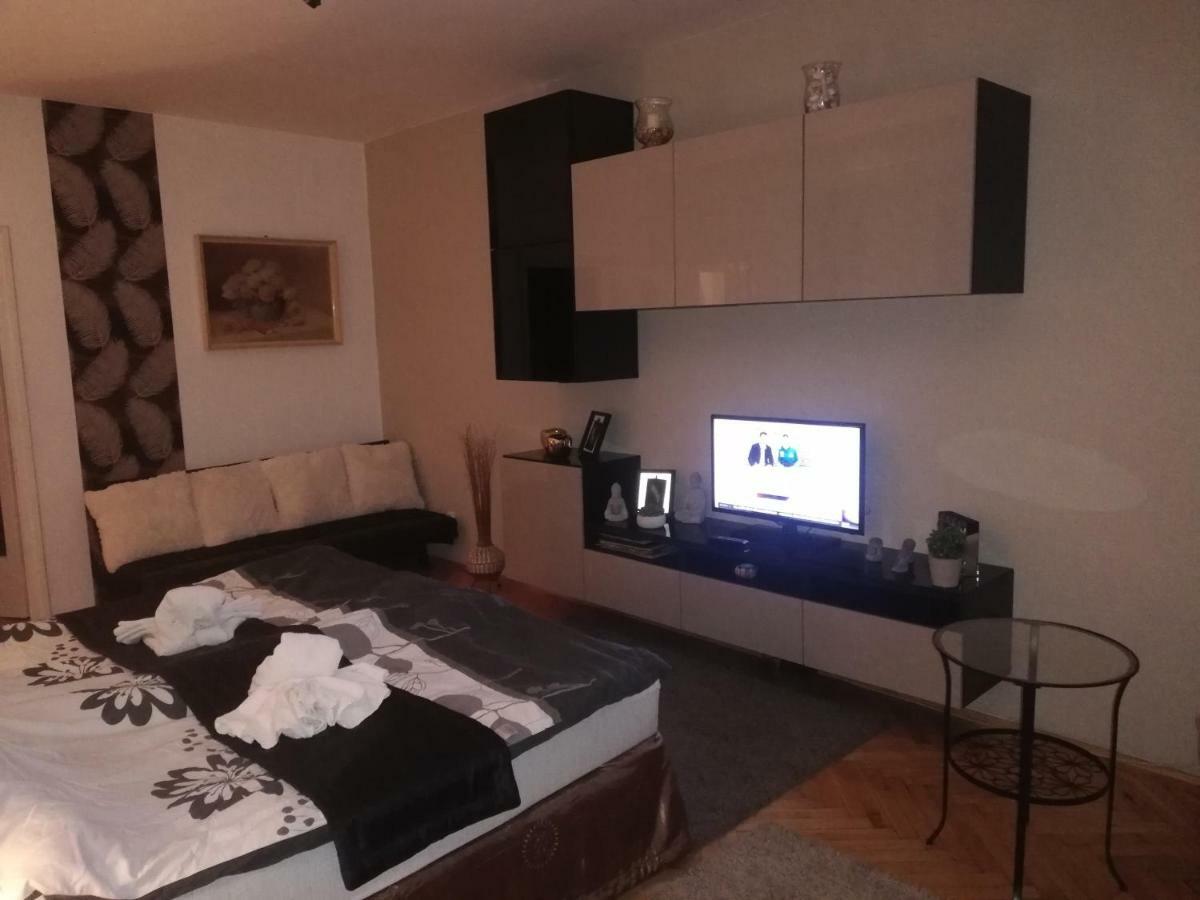 Heni Apartman Nagykanizsa Eksteriør billede