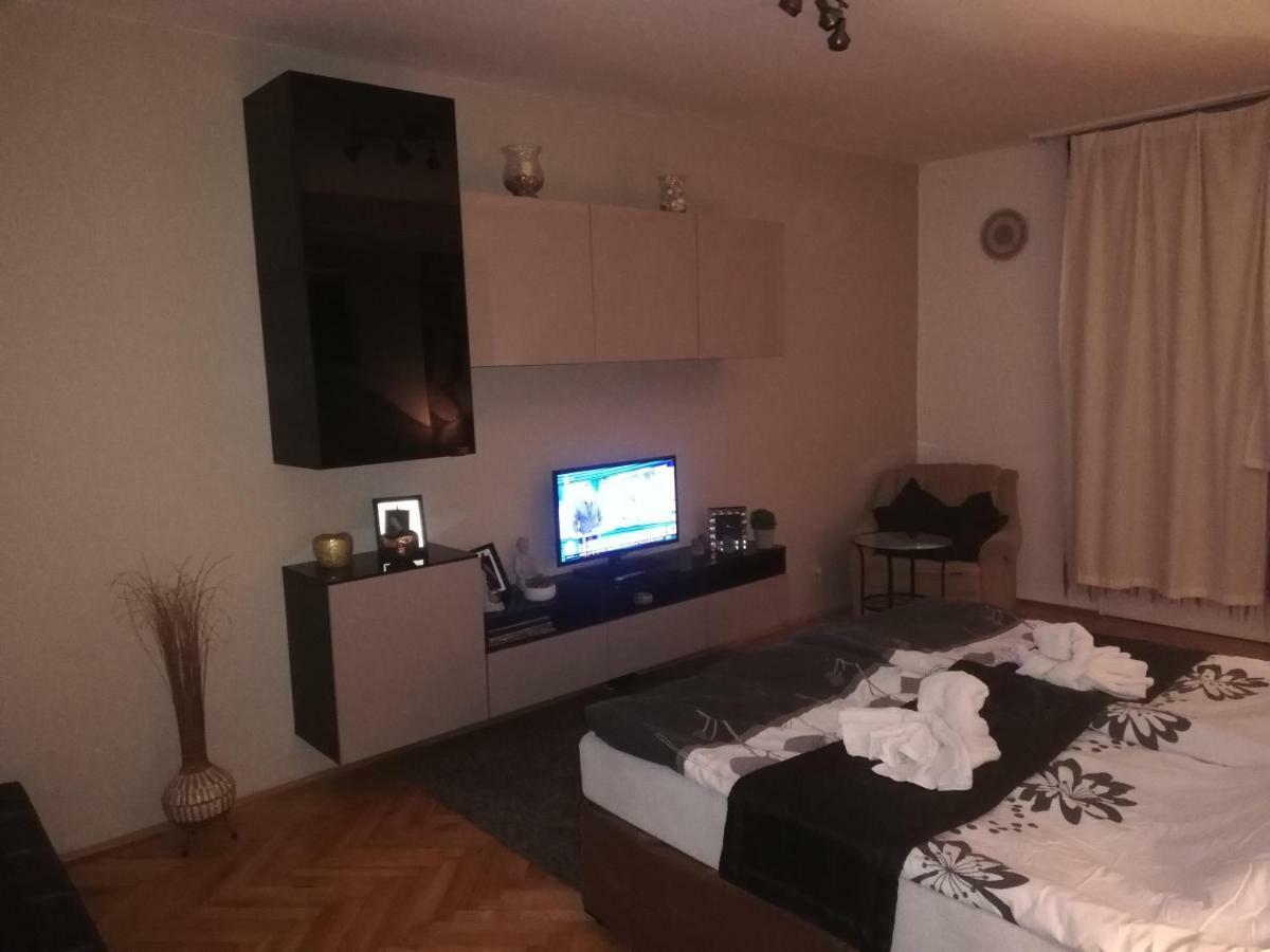 Heni Apartman Nagykanizsa Eksteriør billede