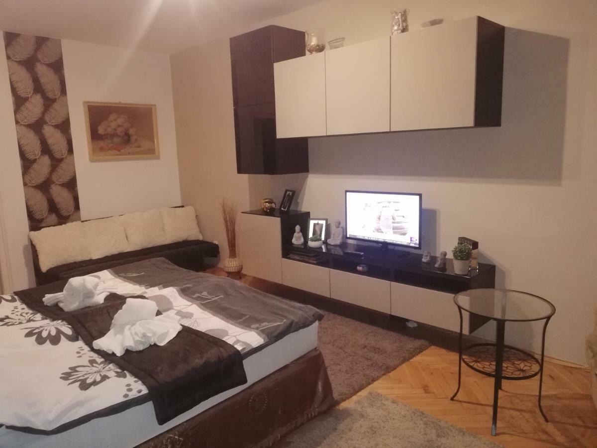 Heni Apartman Nagykanizsa Eksteriør billede
